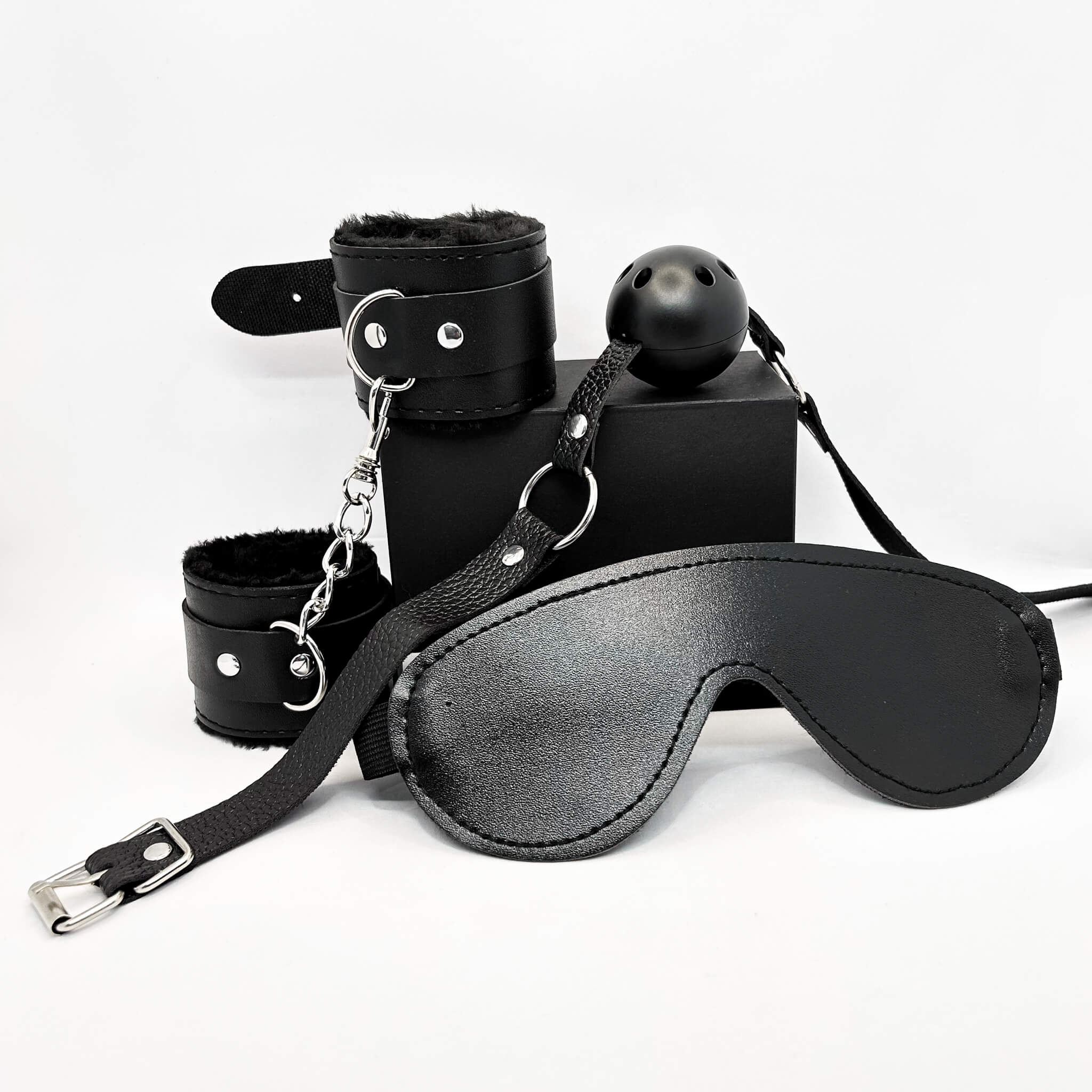 4Play Essentials Wild Weekend Couples Sex Toy Kit (10 pieces) - 4Play Essentials