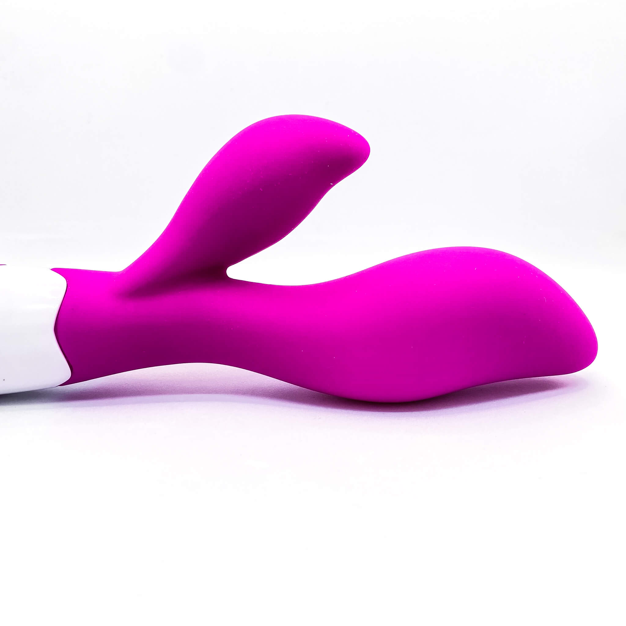 Pretty Love Newman Rabbit Vibe