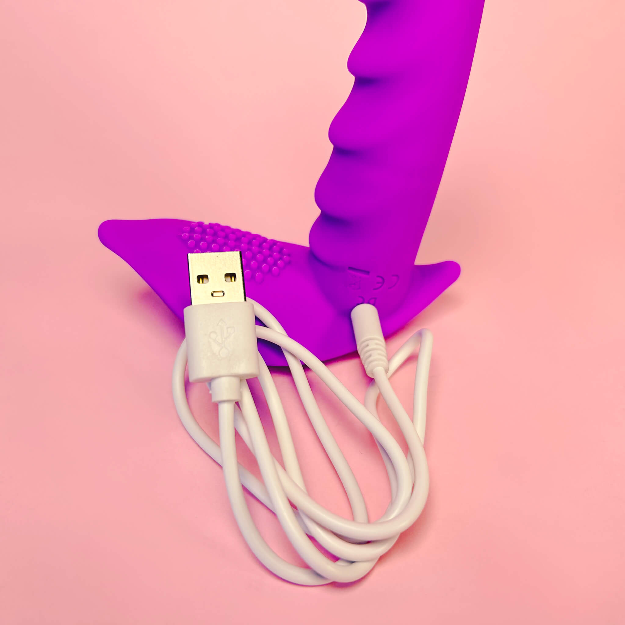 Vibrating rotating dildo