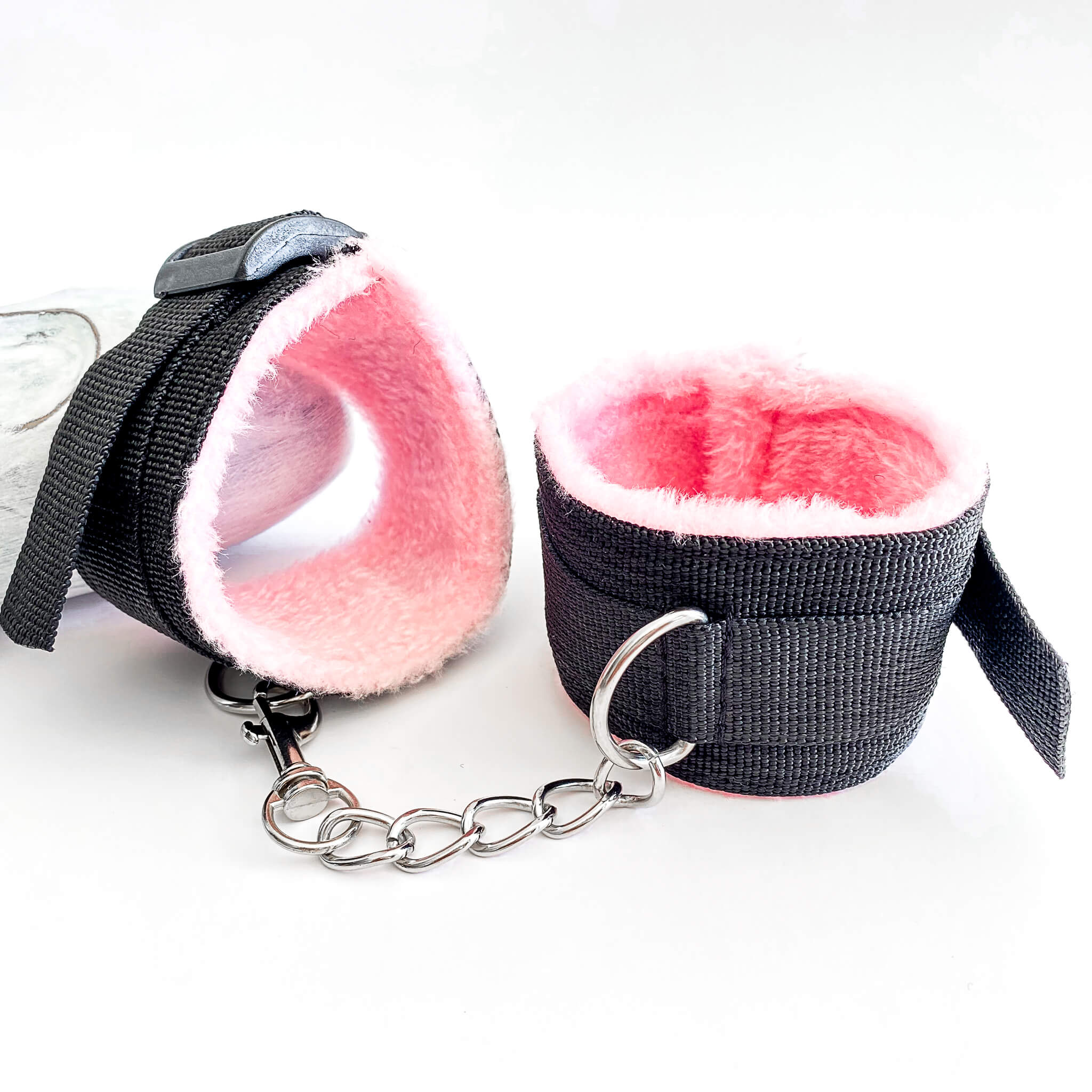 Nylon Handcuffs pink and black