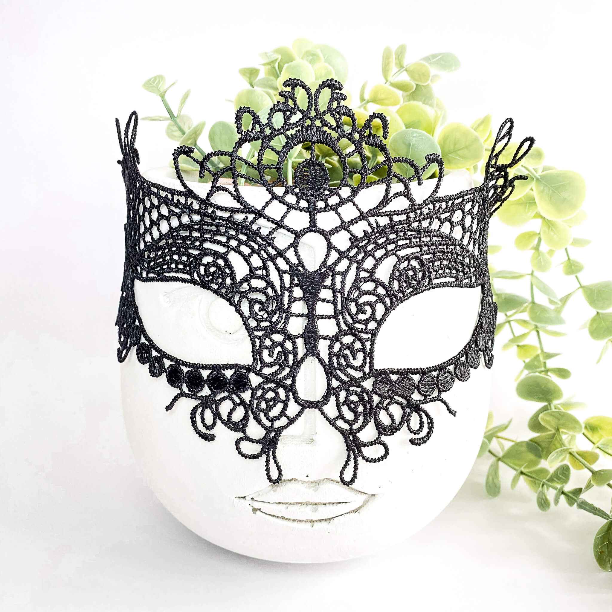 Black Masquerade Lace Mask