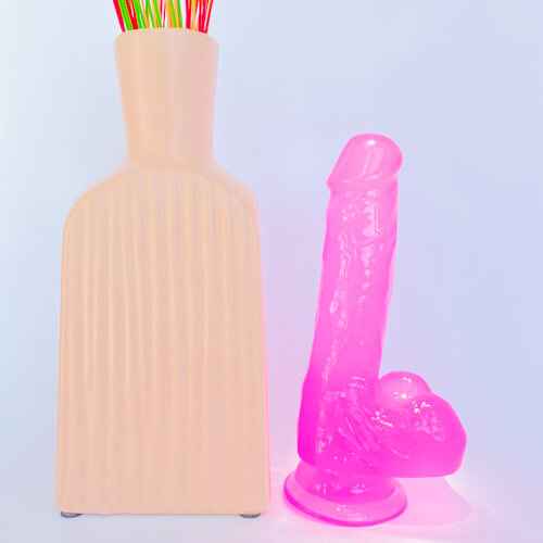 Medium Realistic Suction Cup Dildo (17cm/6.7 inches)