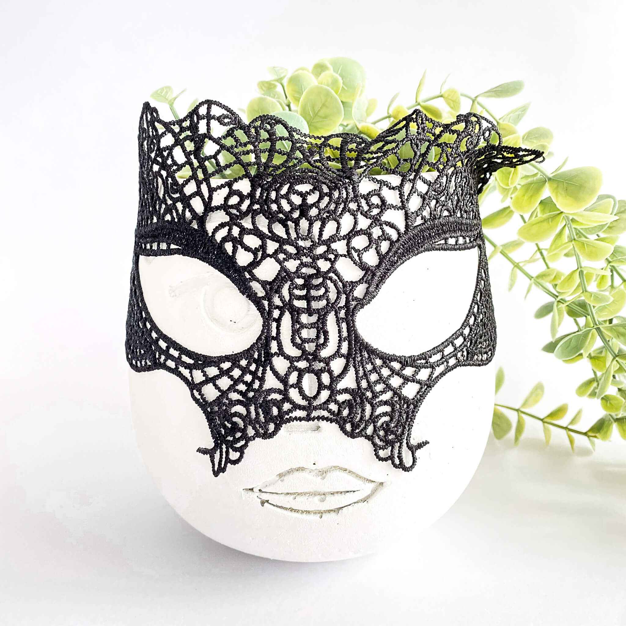 Black Masquerade Lace Mask