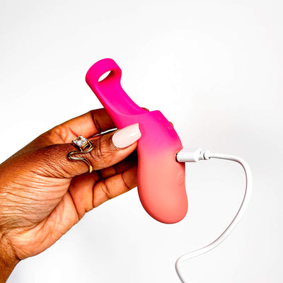 Finger Flirt Rechargeable Finger Vibrator (10 Modes)