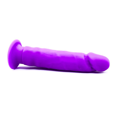 realistic small dildo

