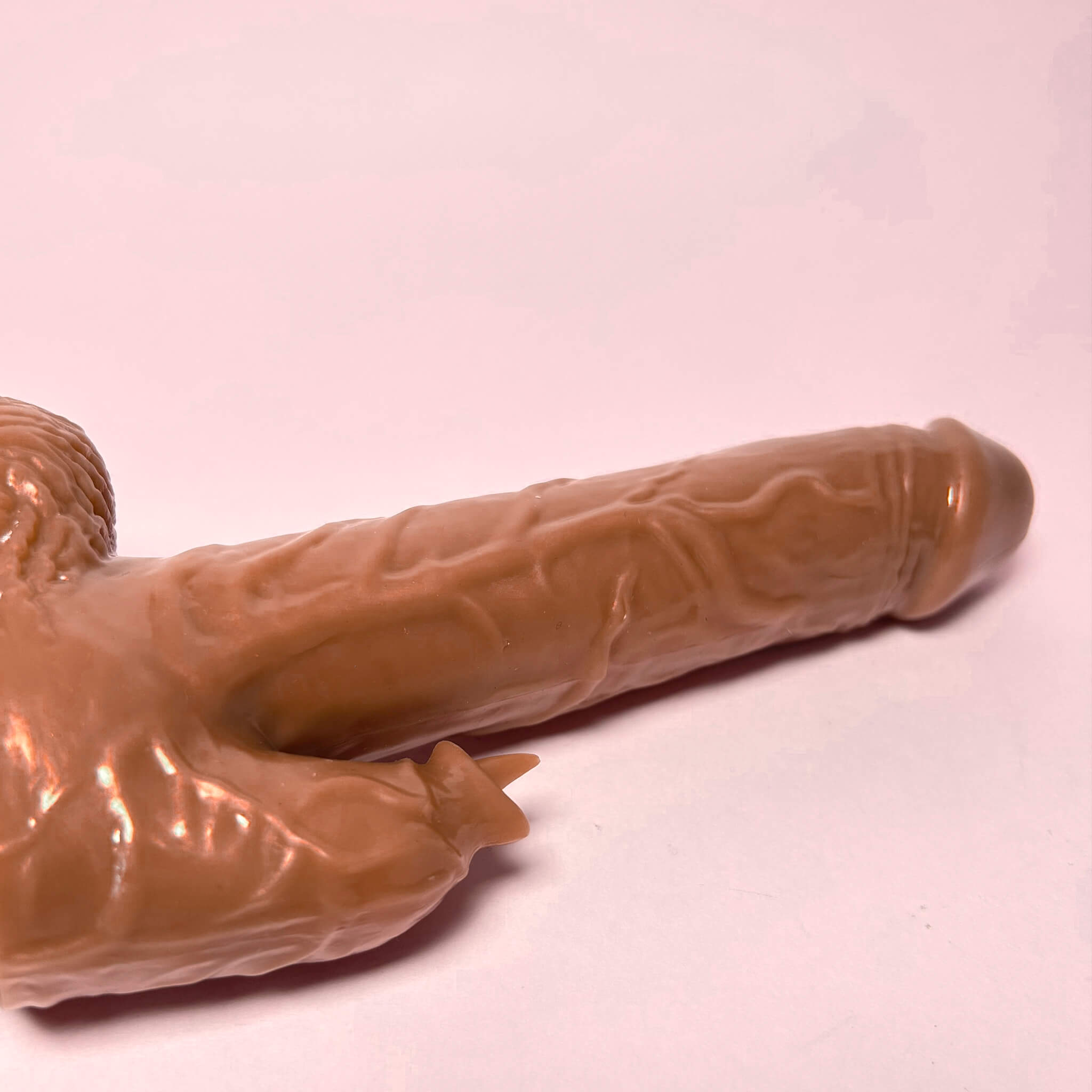 realistic rotating dildo