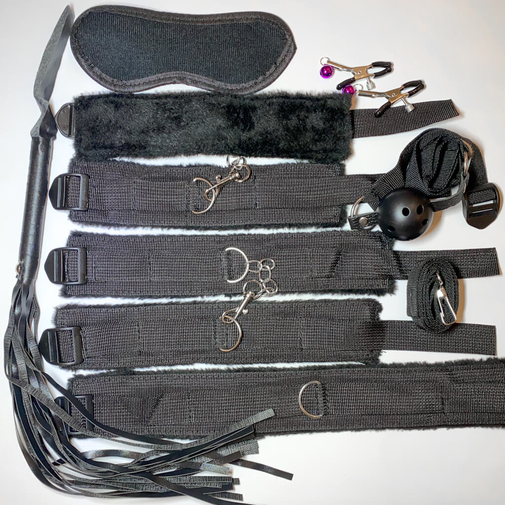 7 piece BDSM set black