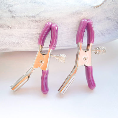 alligator nipple clamp