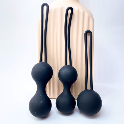 black kegel balls