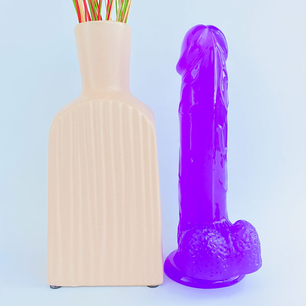 Extra Large Realistic Suction Cup Dildo (22cm/8.7 inches)