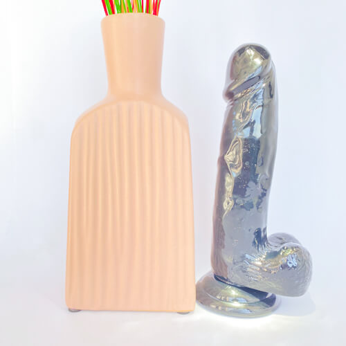 Large Realistic Suction Cup Dildo (20cm/7.9 inches)