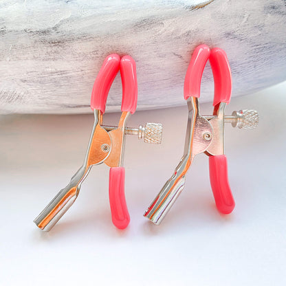 male nipple clamp