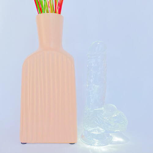 Medium Realistic Suction Cup Dildo (17cm/6.7 inches)
