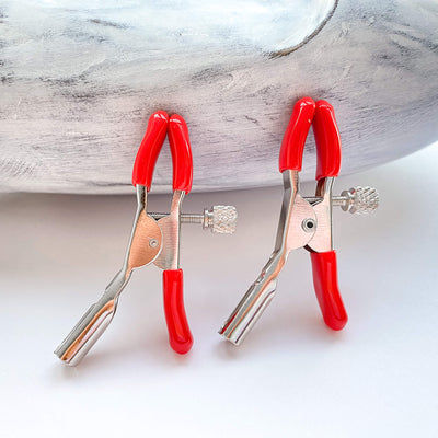 nipple clamp bondage