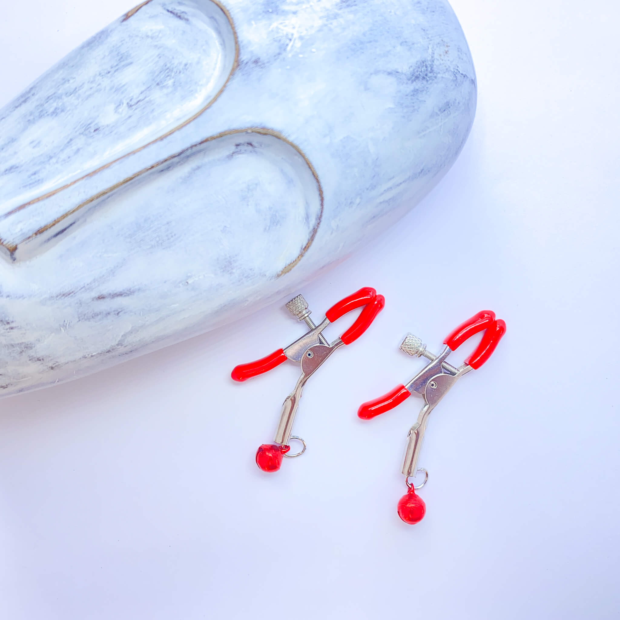 Classic Nipple Clamps With Ball Bells